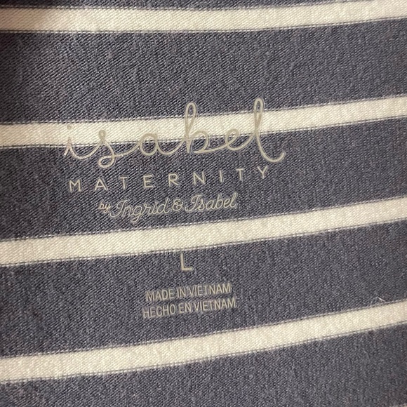 Isabel Maternity Dress by Ingrid & Isabel. Size Large. - Picture 4 of 4